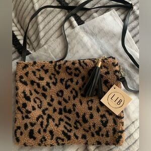 LIB NY Cheetah Print Sherpa Vegan Leather Tassel Detail Crossbody Bag NWT